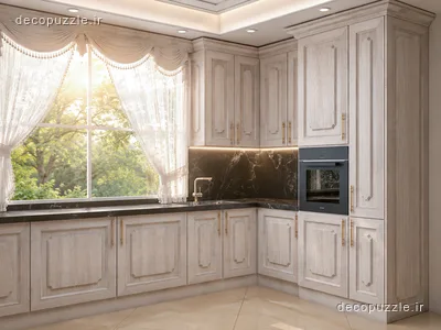 آشپزخانه کلاسیک کرم با کابینت ممبران طرح چوب، چیدمان ال، فر توکار و بین کابینتی ماربل