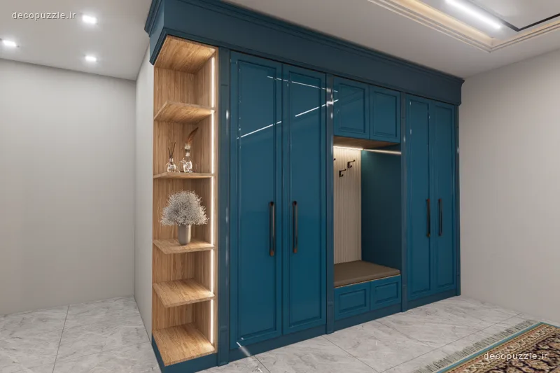 کابینت کلاسیک سرمه‌ای با قفسه باز و نورپردازی خطی در پذیرایی
