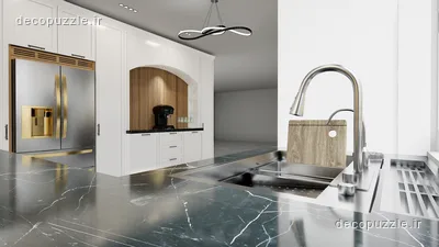 آشپزخانه نئوکلاسیک با کابینت سفید مات، جزیره ماربل تیره، سینک روکار و کافی‌بار قوسی