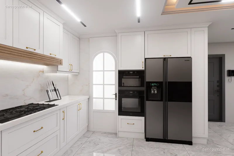 آشپزخانه سفید مات نئوکلاسیک با چیدمان ال، فر و مایکروویو توکار و بین کابینتی ماربل