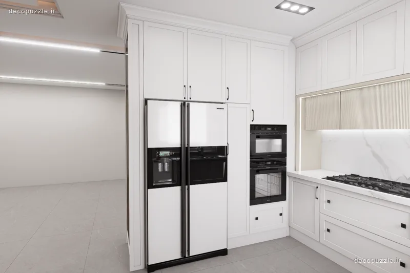 کابینت نئوکلاسیک سفید مات با چیدمان ال، بین کابینتی ماربل، فر توکار و نورپردازی خطی